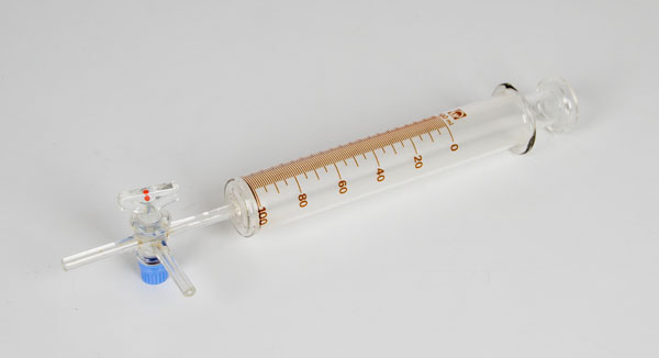 Seringue à gaz 100 ml avec robinet à 3 voies