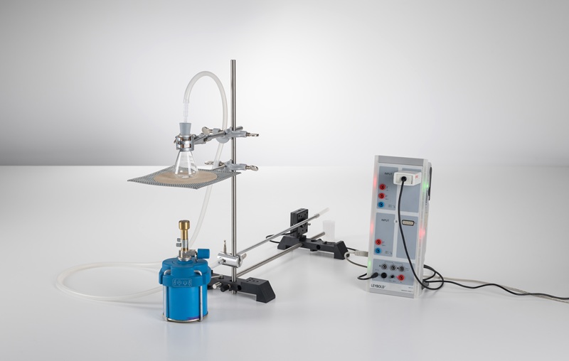 Dilatation thermique des solides - tracé et évaluation avec Sensor-CASSY