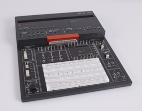 COM4LAB : Concept de circuit