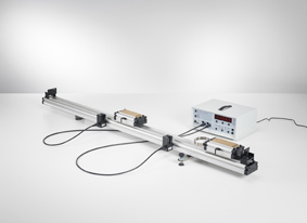 Energie et impulsion lors du choc élastique et inélastique sur le rail à chariot - Mesure avec deux barrières lumineuses et compteur