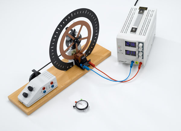 Oscillations de torsion libres - mesure avec le chronomètre manuel