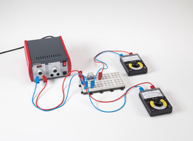 Le voltmètre comme résistance ohmique dans un circuit électrique