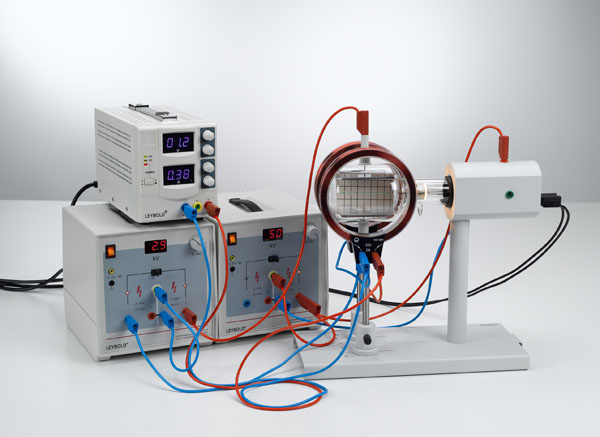 Montage d'un filtre de vitesses (filtre de Wien) pour la détermination de la charge électrique spécifique