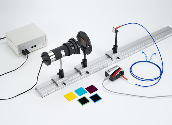 Spectres d'absorption de verres teintés - Tracé et exploitation avec un spectrophotomètre