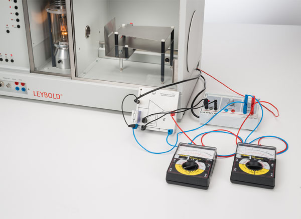 Mise en évidence de rayons X avec une chambre d'ionisation