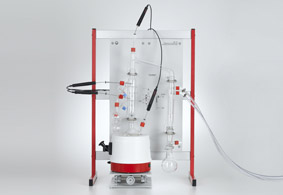 Distillation fractionnée du pétrole avec une colonne à plateaux