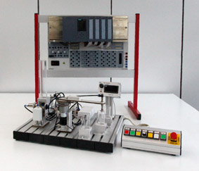 Modèle compact mécatronique pour trois stations